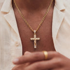 Cadena con Cruz Bañada en Oro 14K
